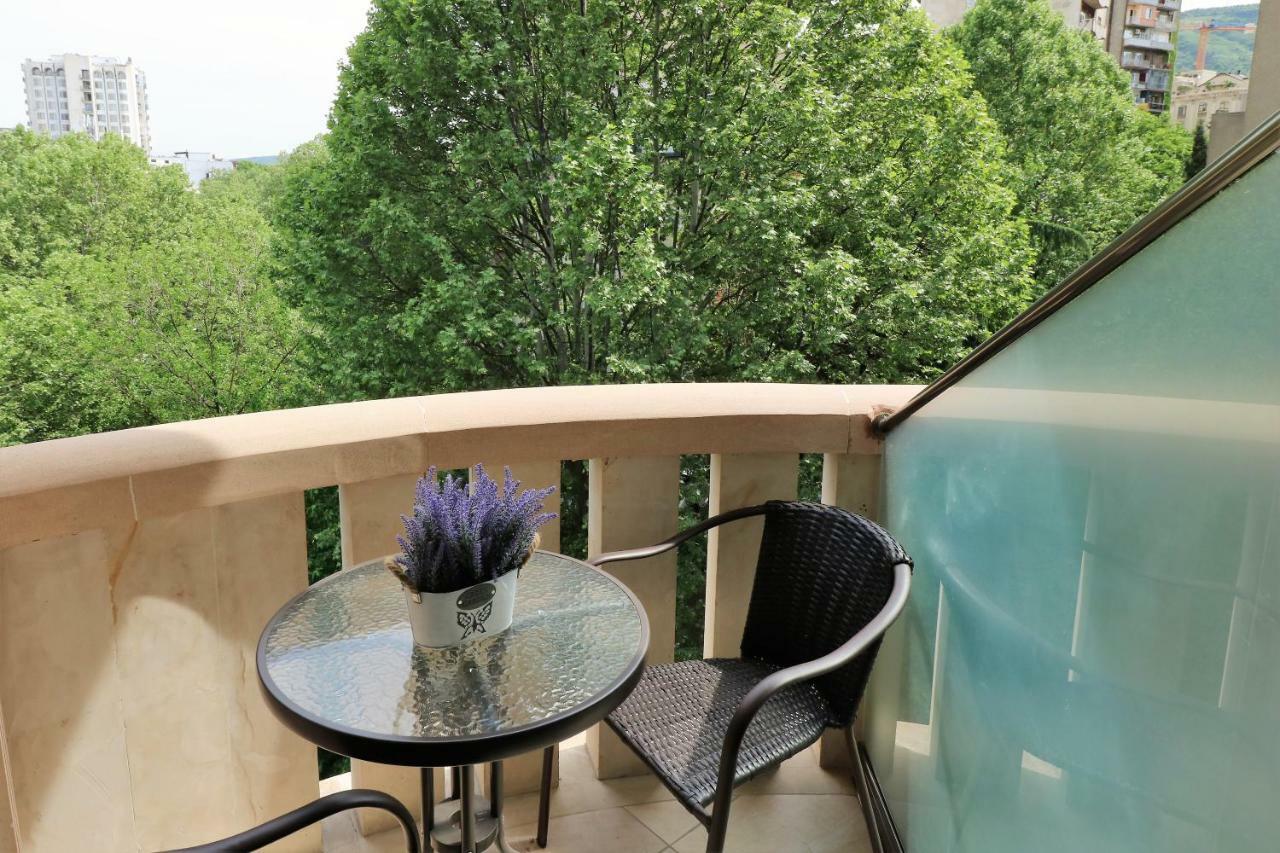 Luxury Aparthotel 5Rooms In Tbilisi Center Exterior photo